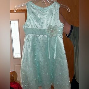 Bonnie Jean girls dress. Beautiful for spring, easter, or summer!